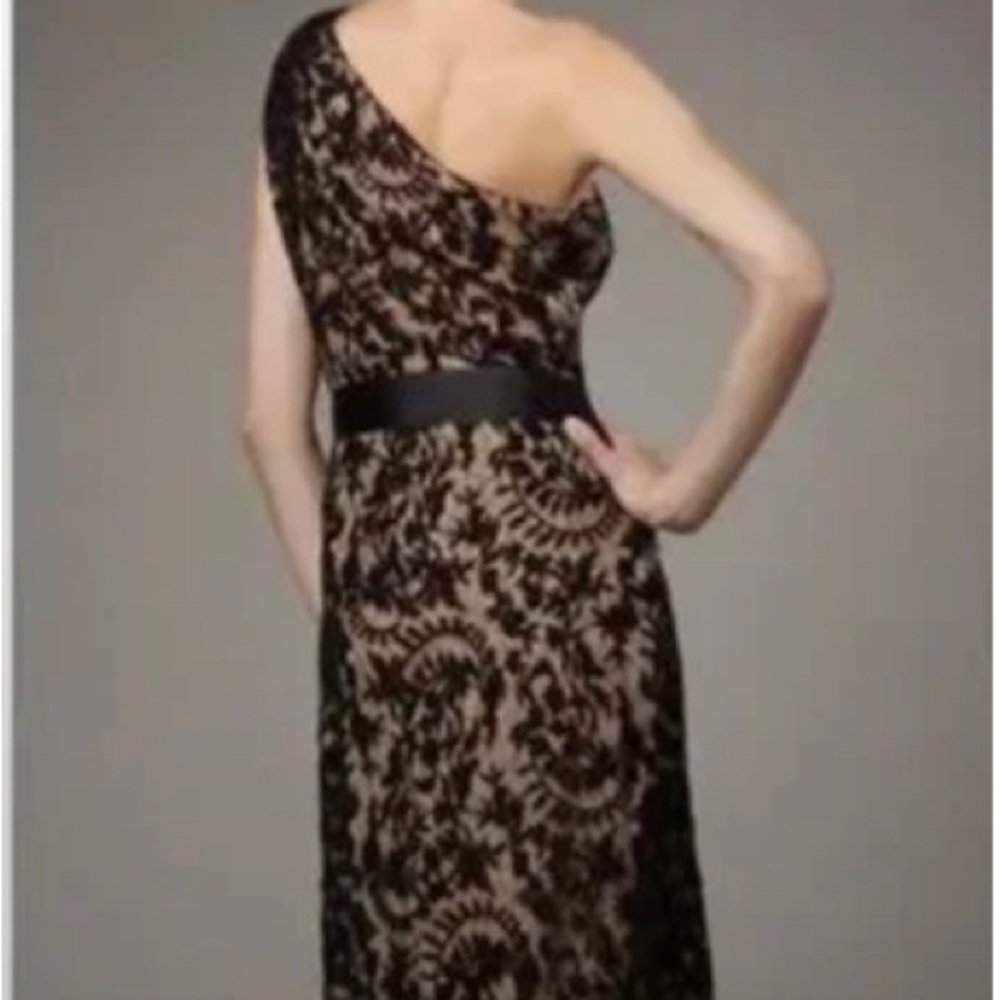 Tadashi Shoji black lace over cream lining off one shoulder evening gown